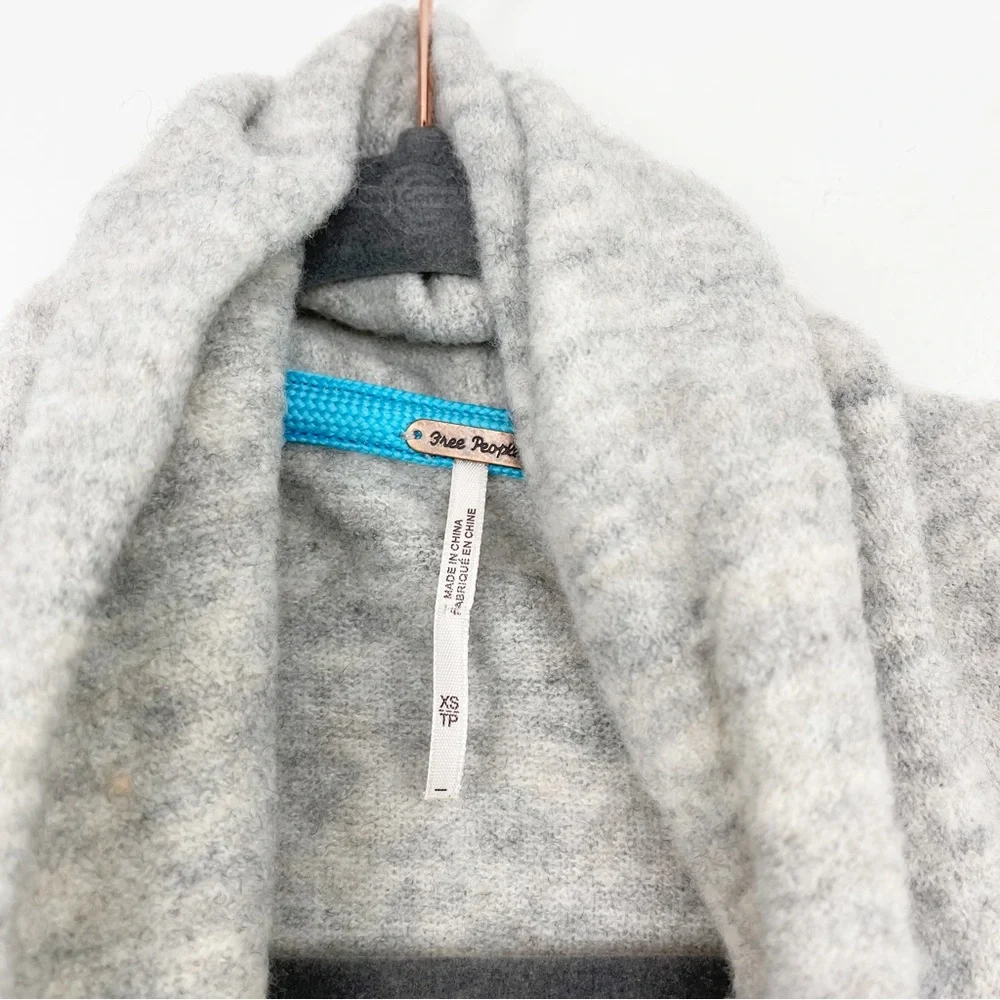 Free People Eucalypyus Heather Gray Cardigan Size XS - Picture 3 of 9